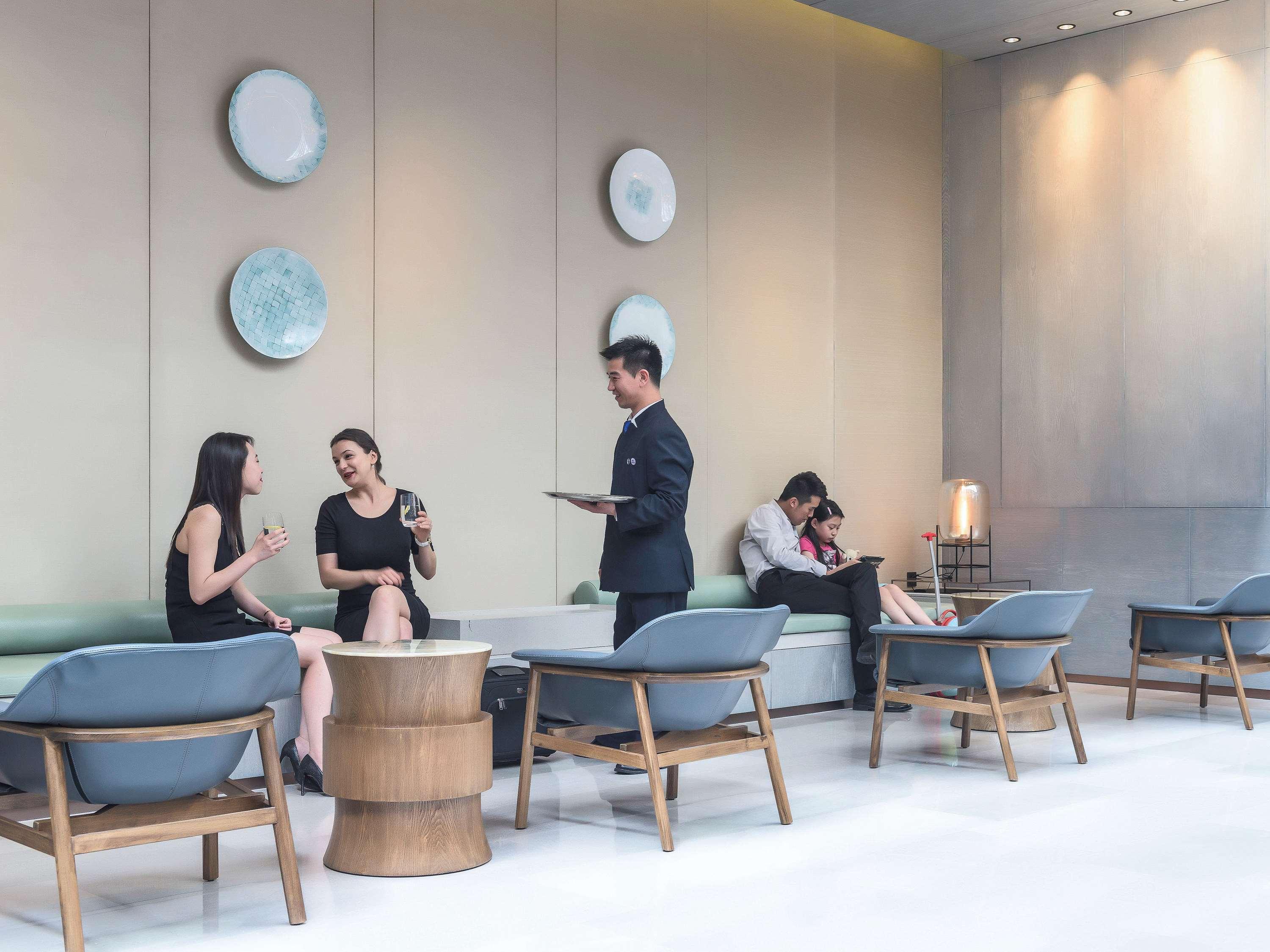 Novotel Shanghai Clover Exterior foto