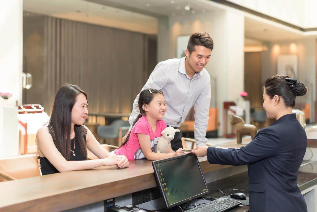 Novotel Shanghai Clover Exterior foto